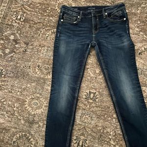 Vigoss Skinny Jeans - Size 28 Petite - inseam Length 26- excellent condition